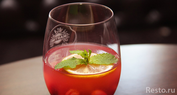 Самое время освежающих сезонных предложений!. Restaurants Tyumen